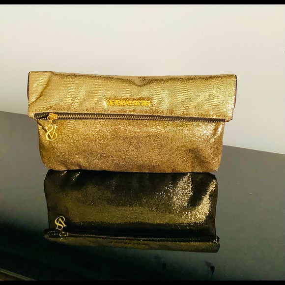 Victoria's Secret Handbags - Very dressy sequined clutch with mirror 🌟✨💫